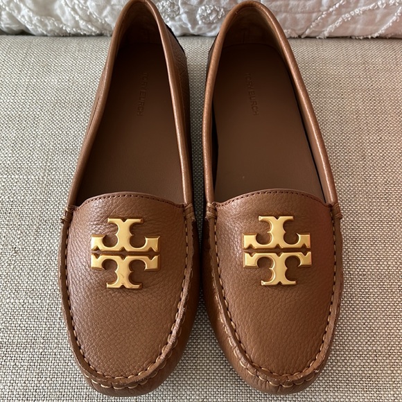 Tory Burch Everly Driver Leather Loafer Shoe Brand New Size 8 Tan Brass NWT - Picture 10 of 15